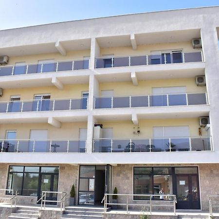 Apartmani Bokica Τρέμπινιε Εξωτερικό φωτογραφία