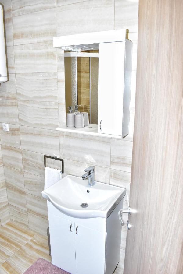 Apartmani Bokica Τρέμπινιε Εξωτερικό φωτογραφία